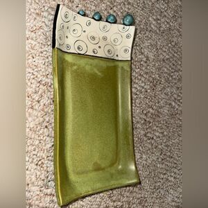 Ed & Kate Coleman‎ Pottery Studios
Handmade
Sushi , jewelry, trinket dish
Signed